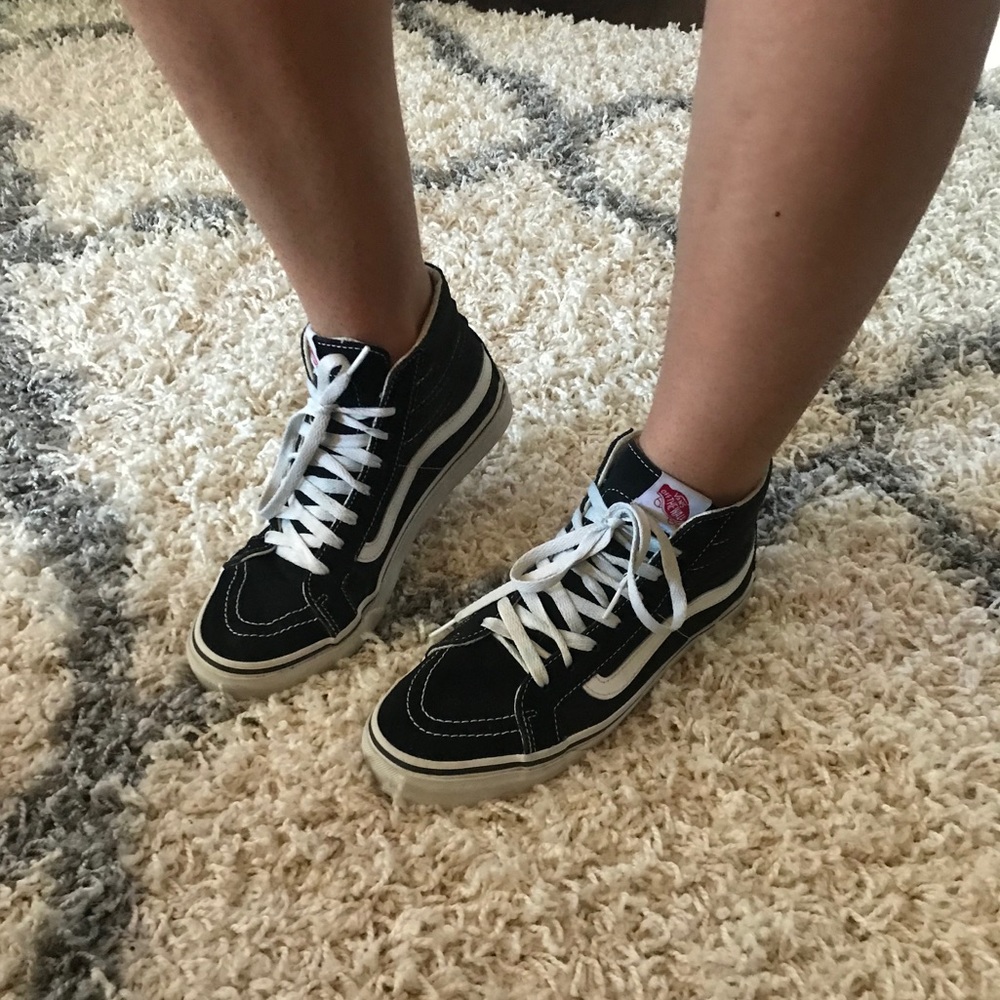 Sk8 Hi black Vans
